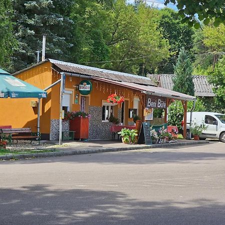 Hotel Kristof Vendeghaz Bükkszék Zewnętrze zdjęcie
